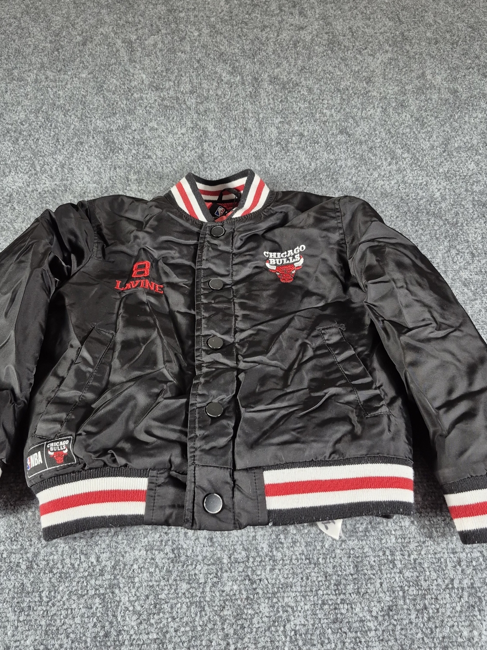 Chicago Bulls Embroidered Bomber Jacket Size Boys 6/7 Years NBA Lavine #8 Kids